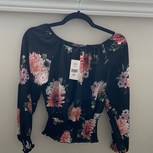 Floral long sleeve blouse by Suzy Shier size XS